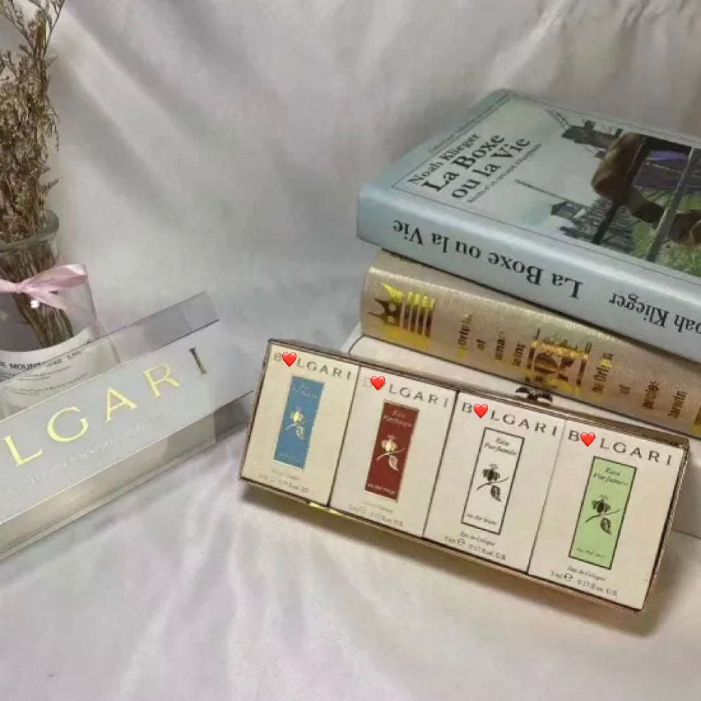 4 mini perfume set