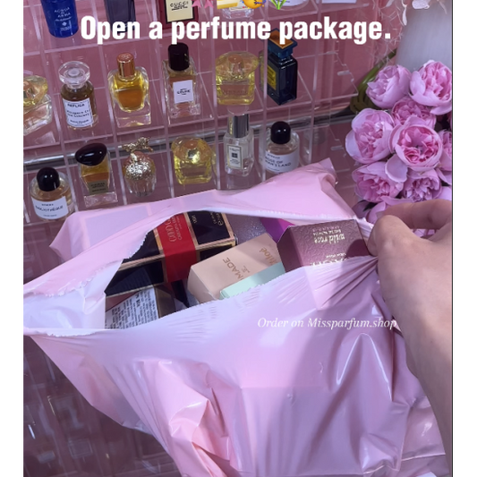 A random bag of popular mini perfumes( incluing 15 best sellers)